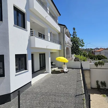 Fran Apartment Selce